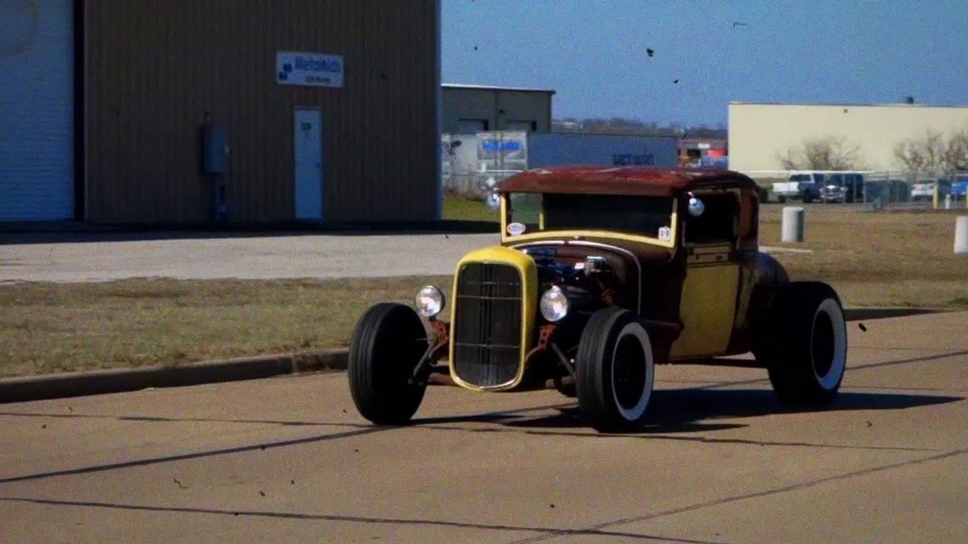 Highway to Sell background