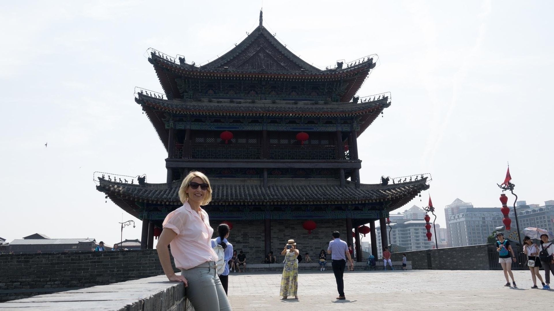 Samantha Brown's Places to Love background