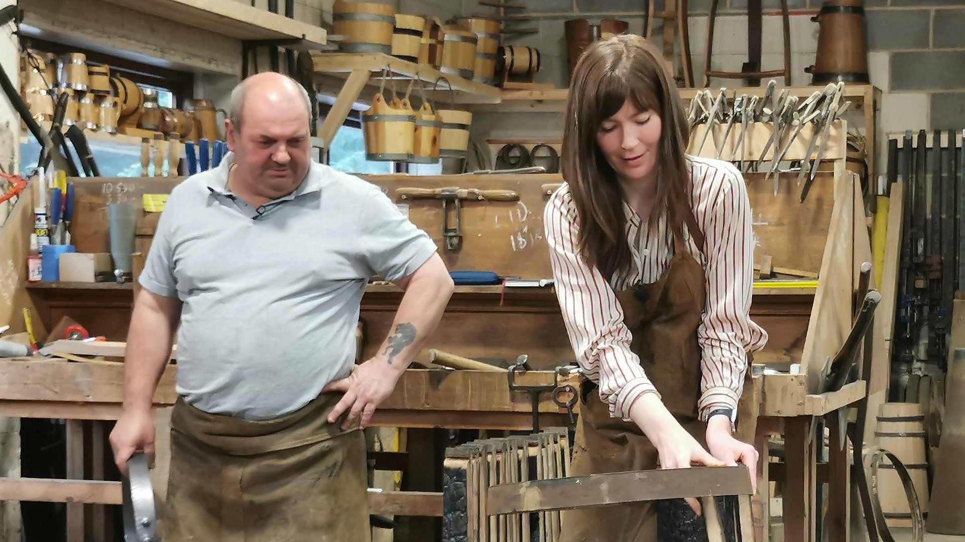 Bargain Hunt background