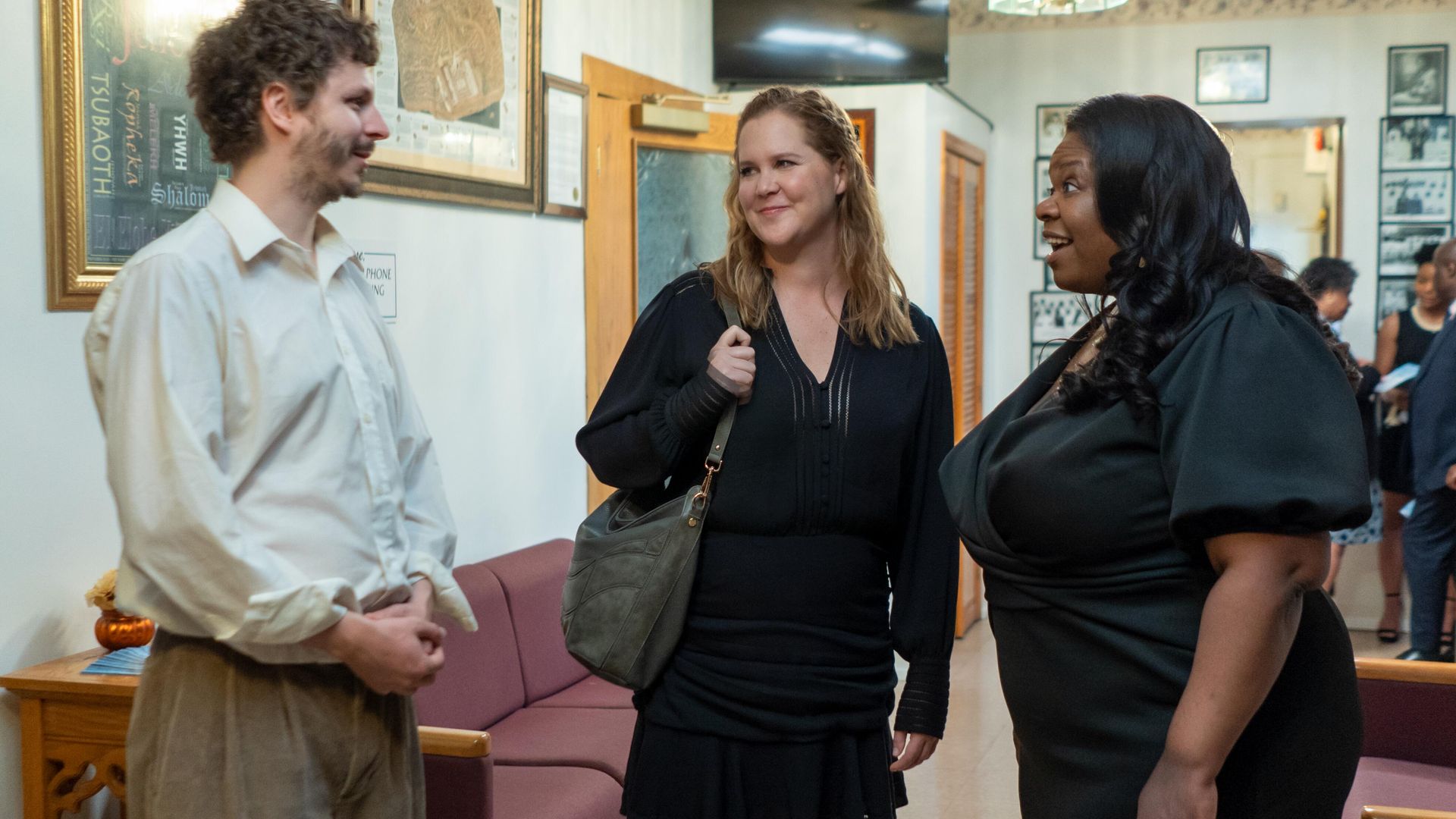 Life & Beth background