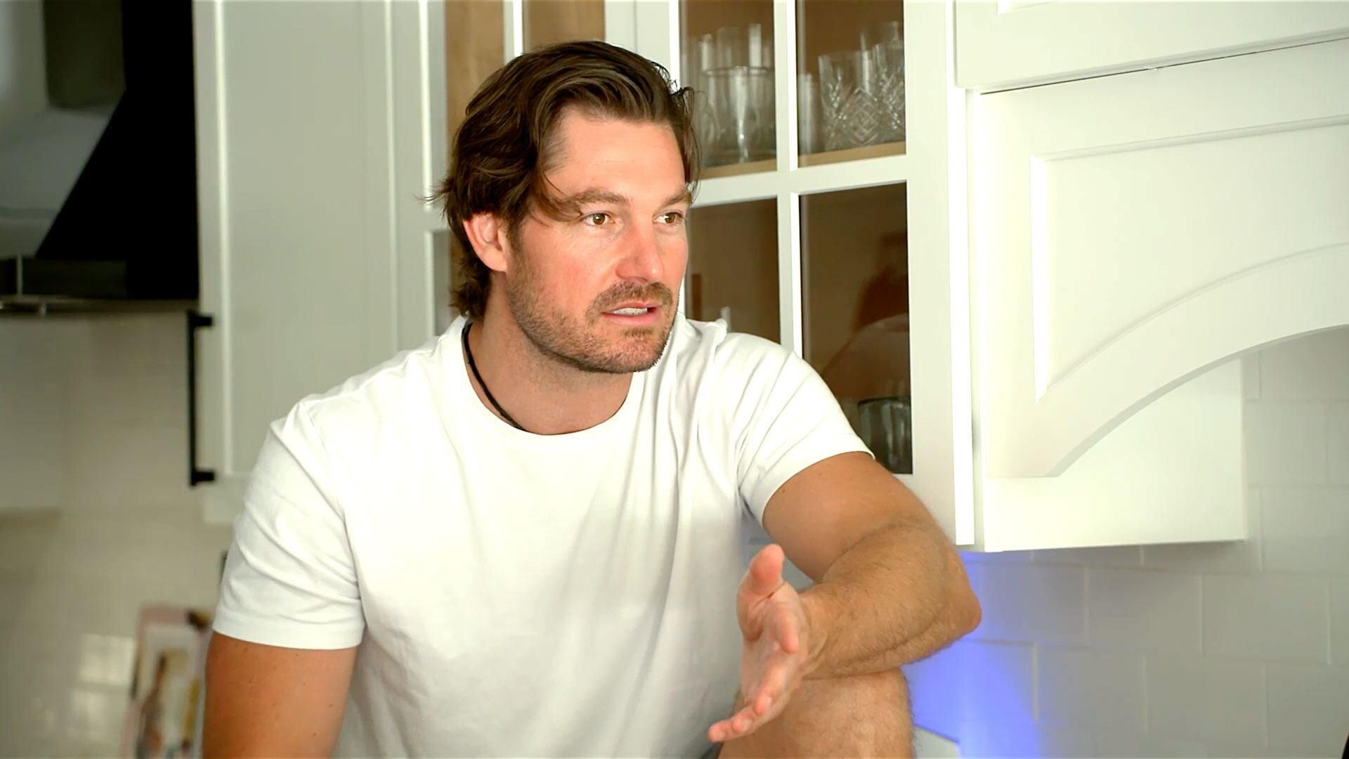 Southern Charm background