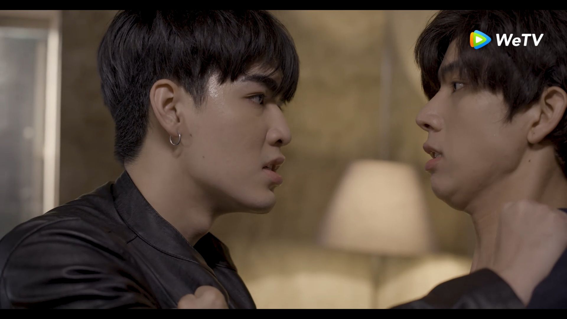 Love Syndrome III background