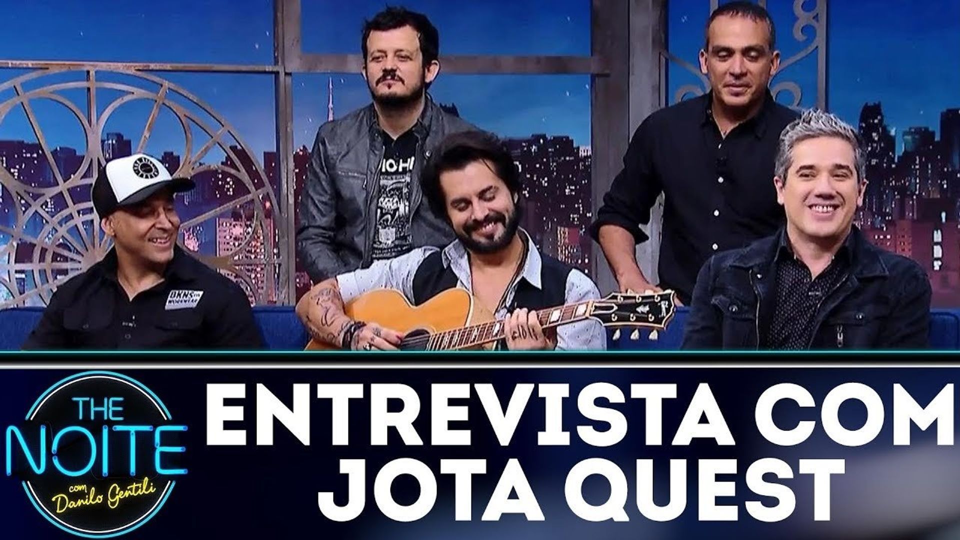 The Noite com Danilo Gentili background