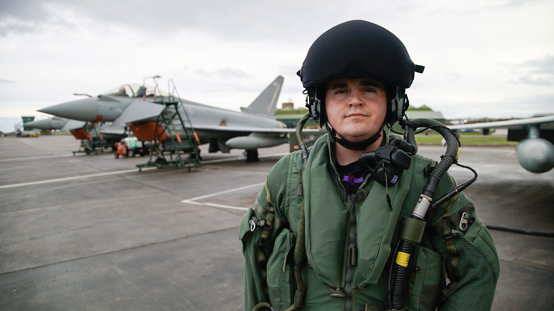 Top Guns: Inside the RAF background