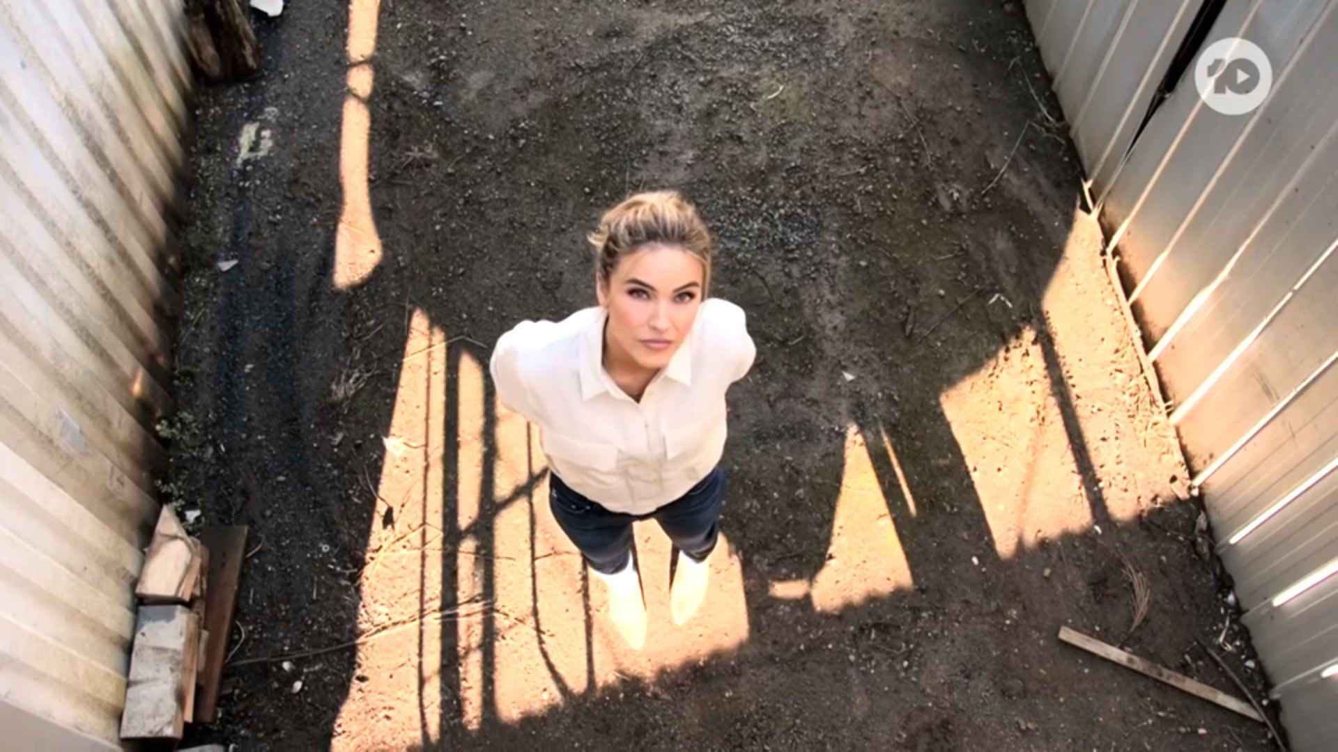 Neighbours background