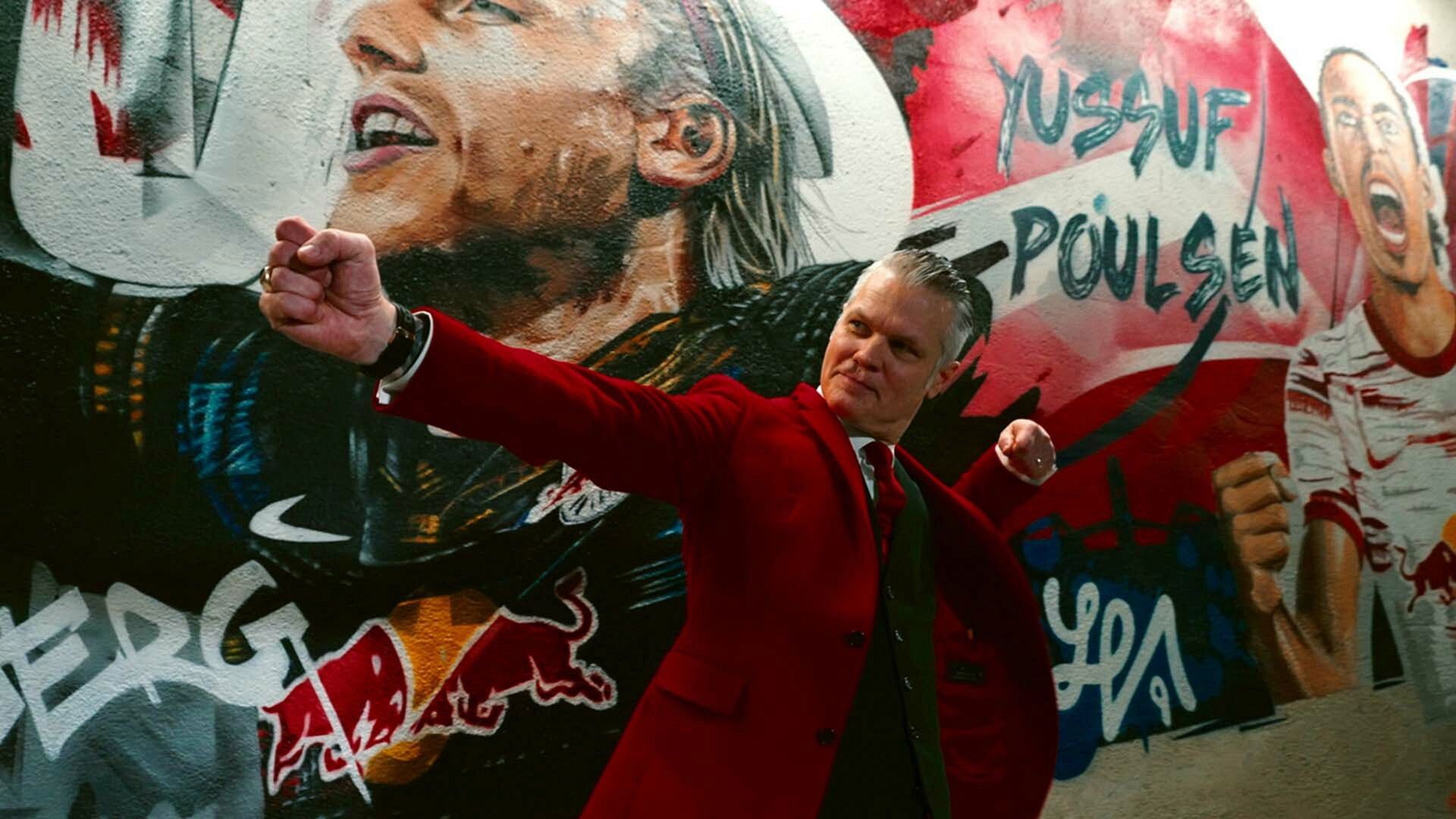 Destination: European Nights background