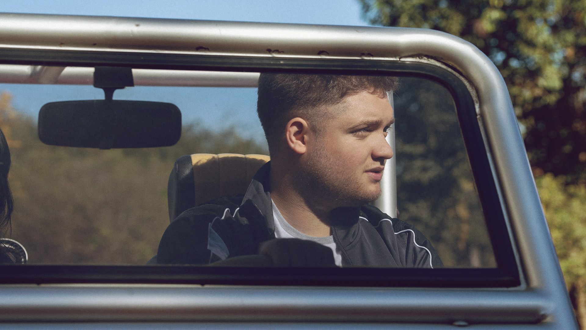 Tierra Incógnita background