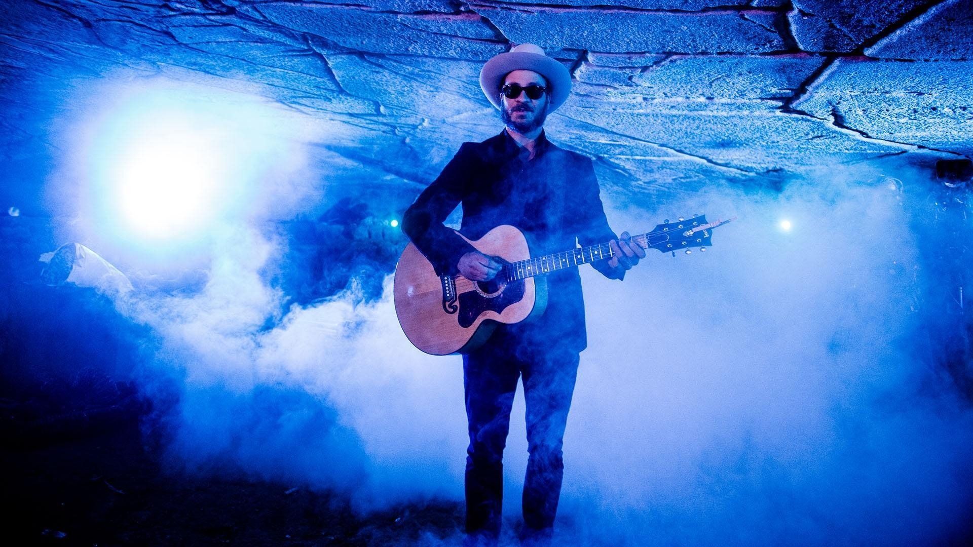 Bluegrass Underground background