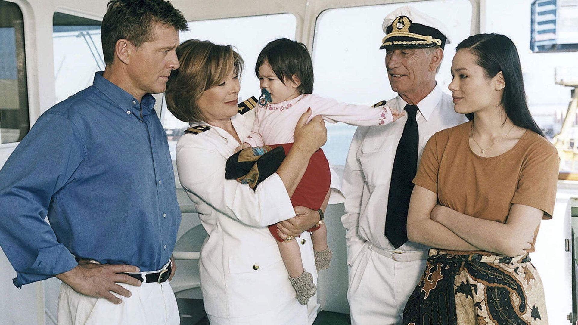 Das Traumschiff background