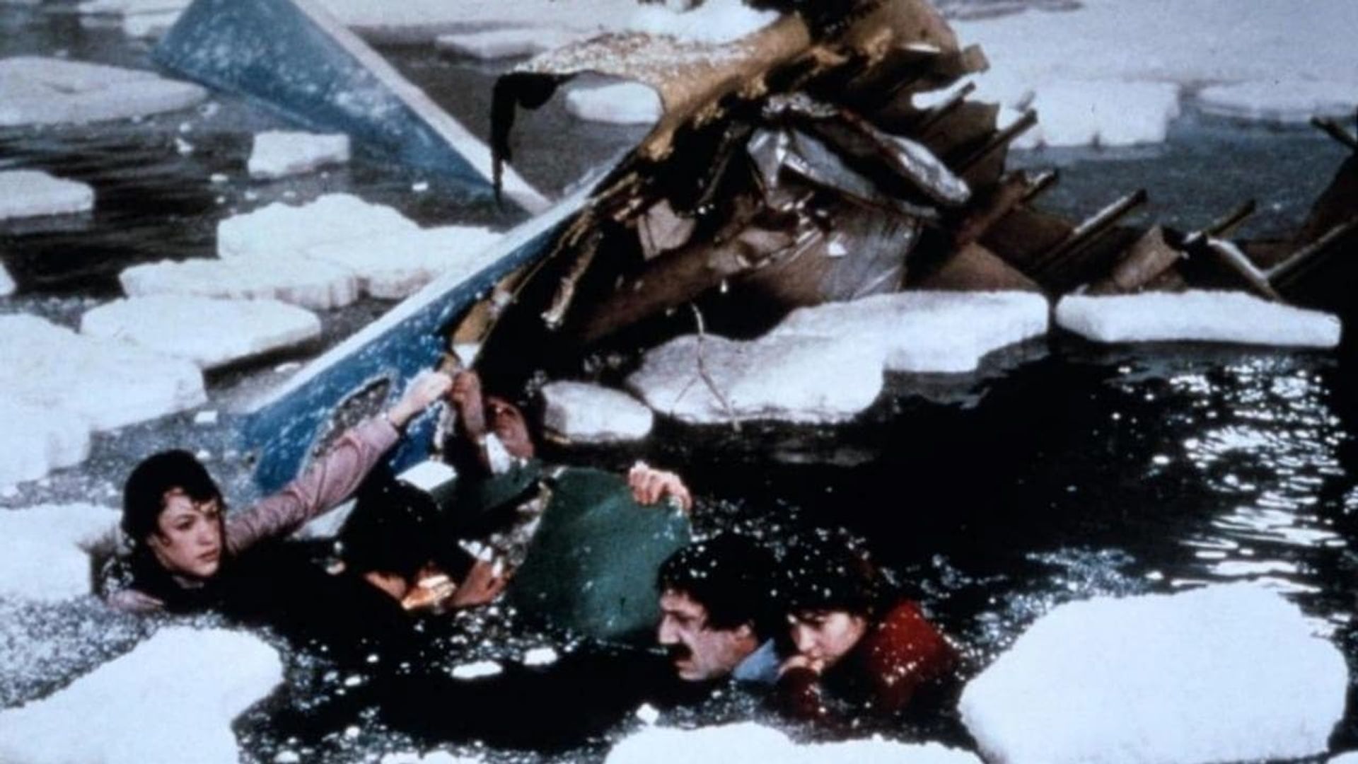 Flight 90: Disaster on the Potomac background