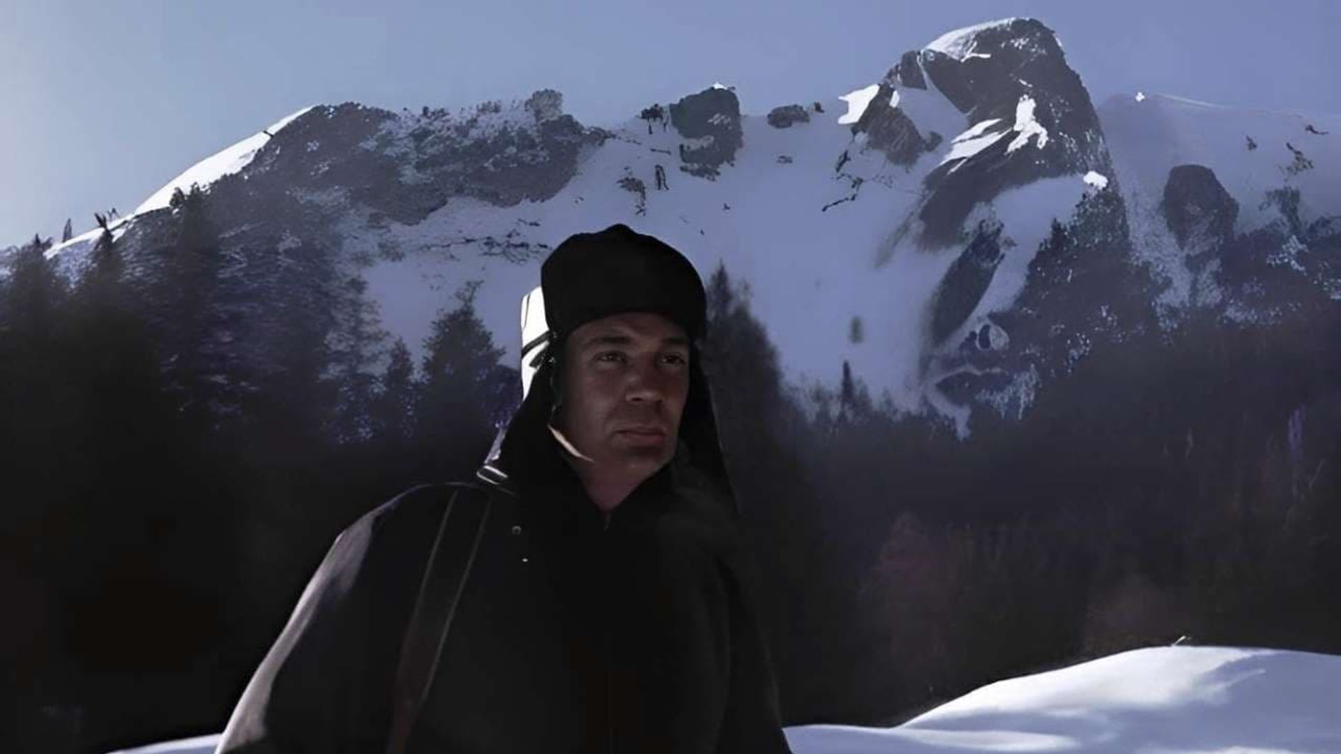 Avalanche background