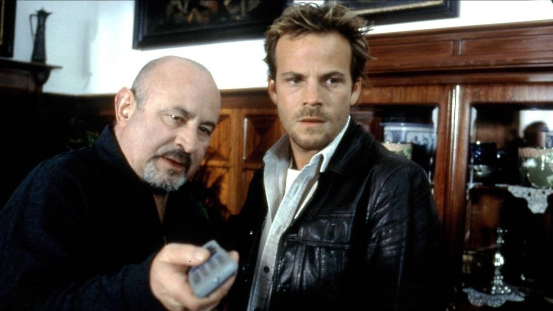 Den of Lions background