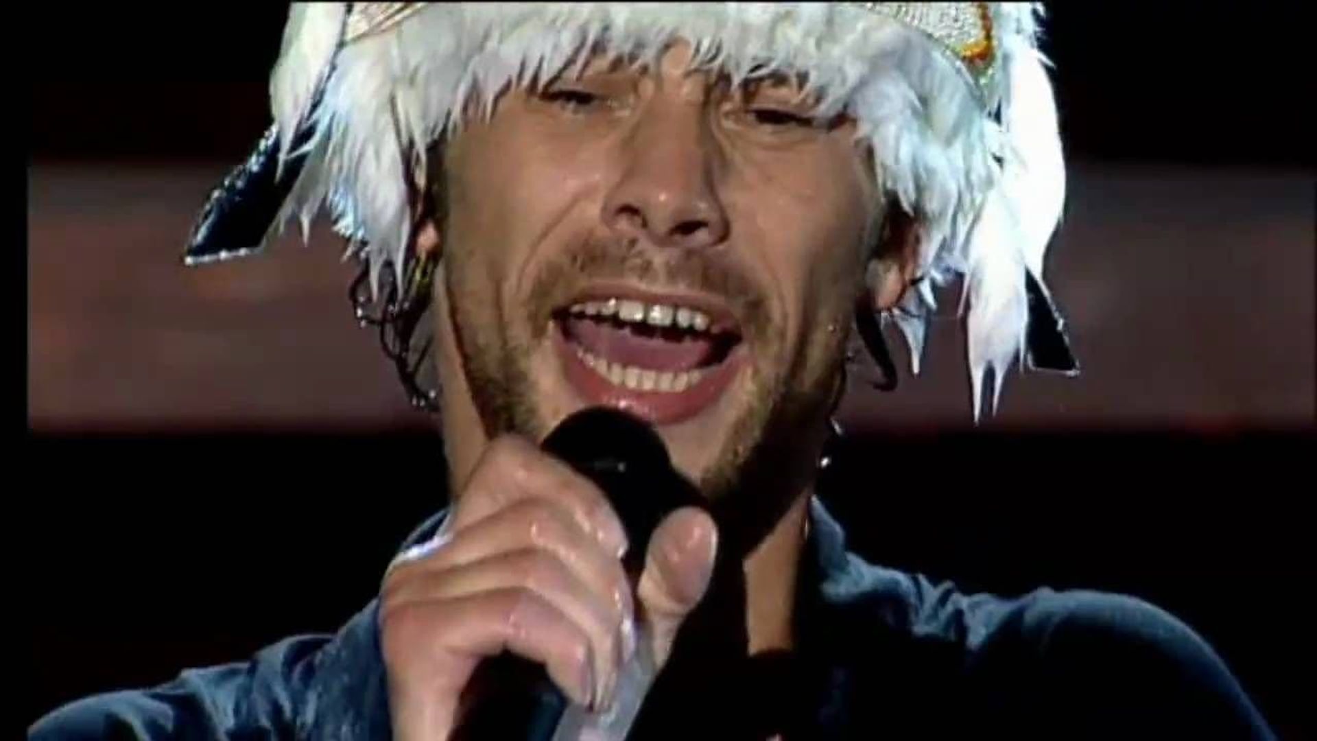Jamiroquai Live in Verona background