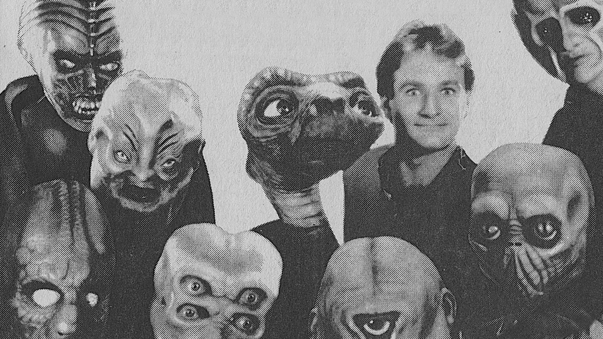 E.T. and Friends: Magical Movie Visitors background
