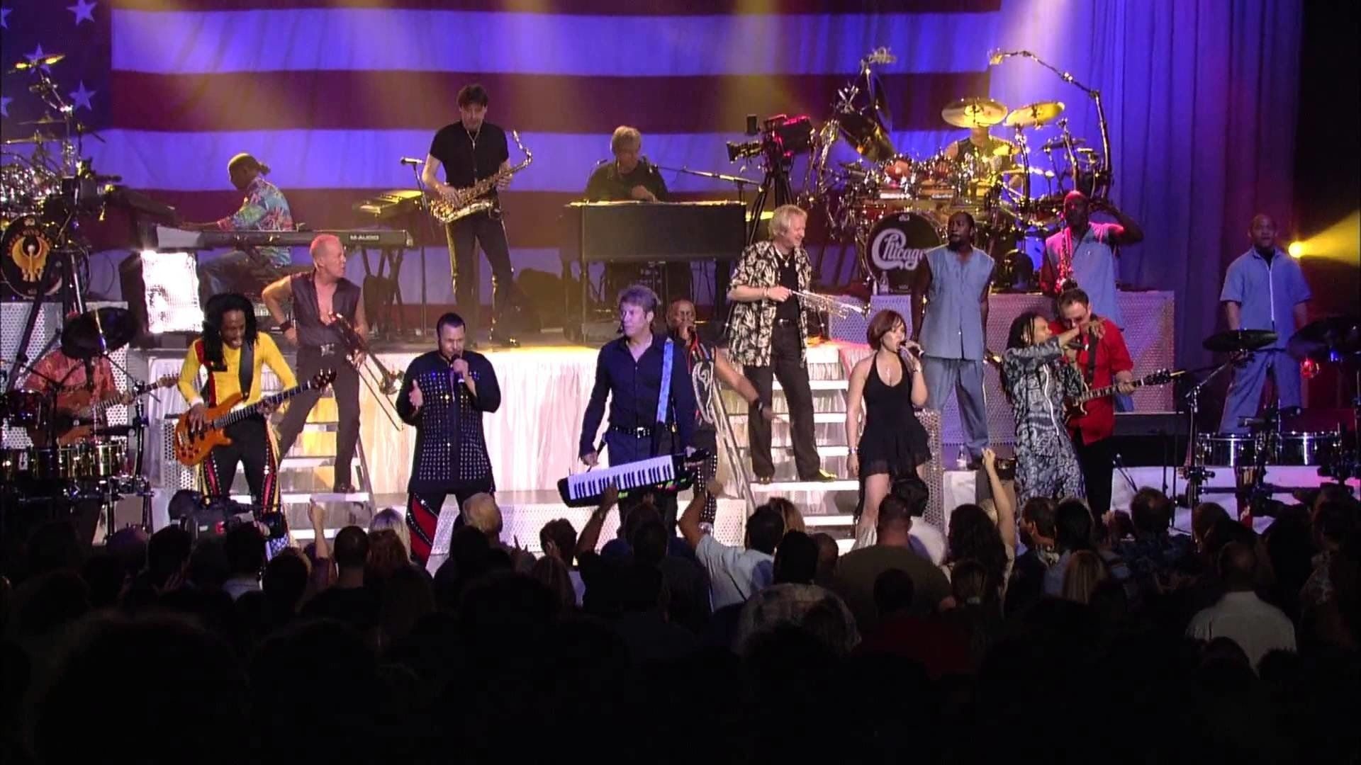 Chicago and Earth, Wind & Fire: Live at the Greek Theatre background