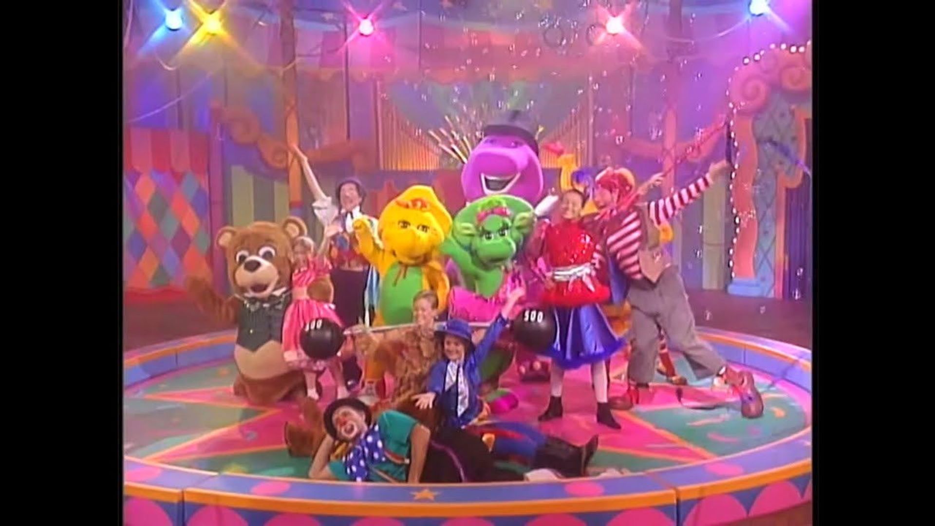 Barney's Super Singing Circus background