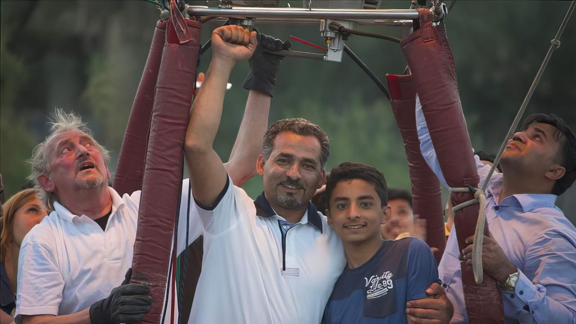 Balloons Over Babylon background