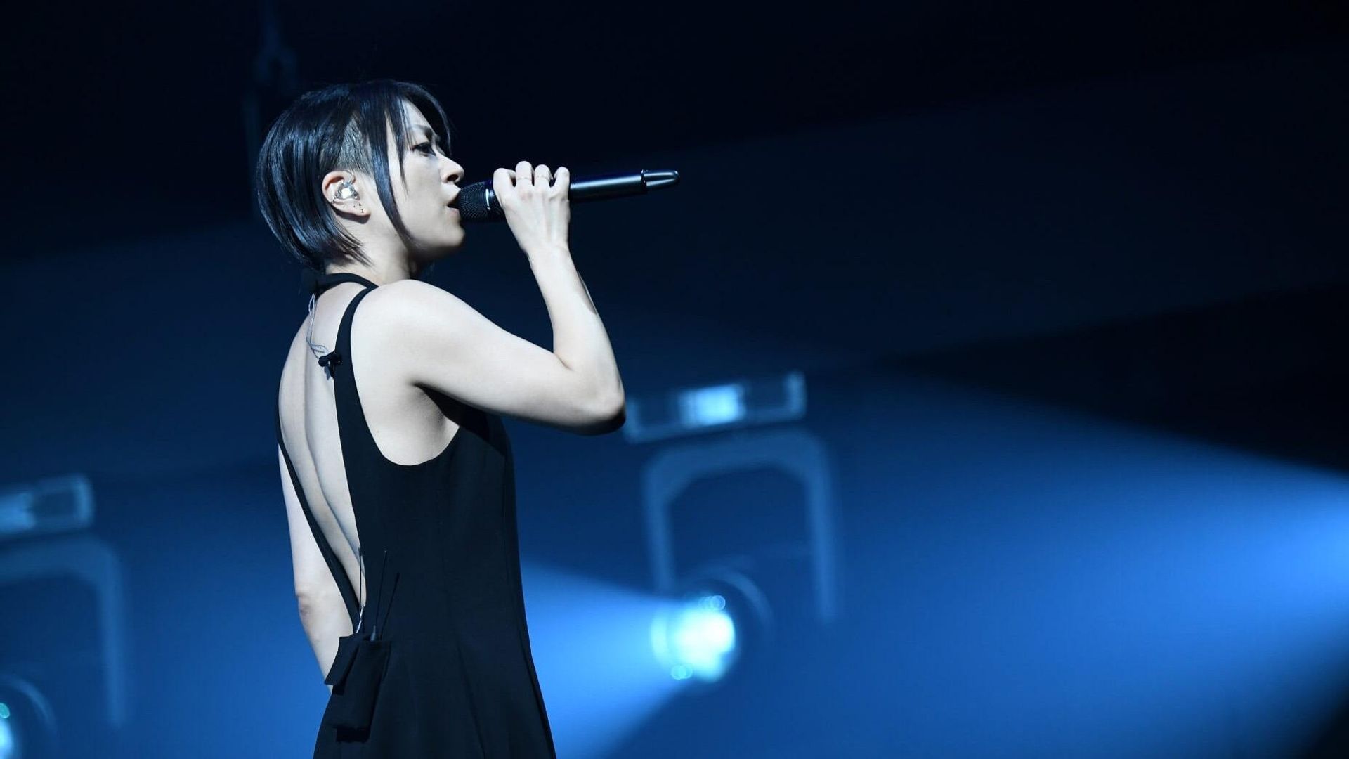 Hikaru Utada: Laughter in the Dark Tour 2018 background