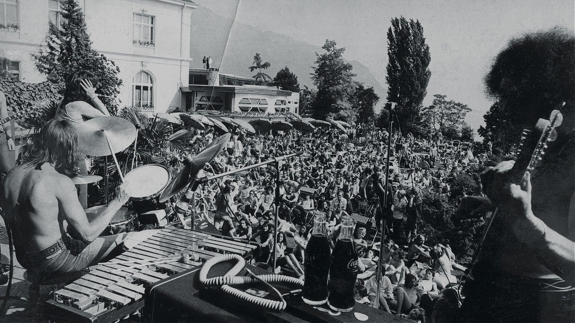 They All Came Out to Montreux background