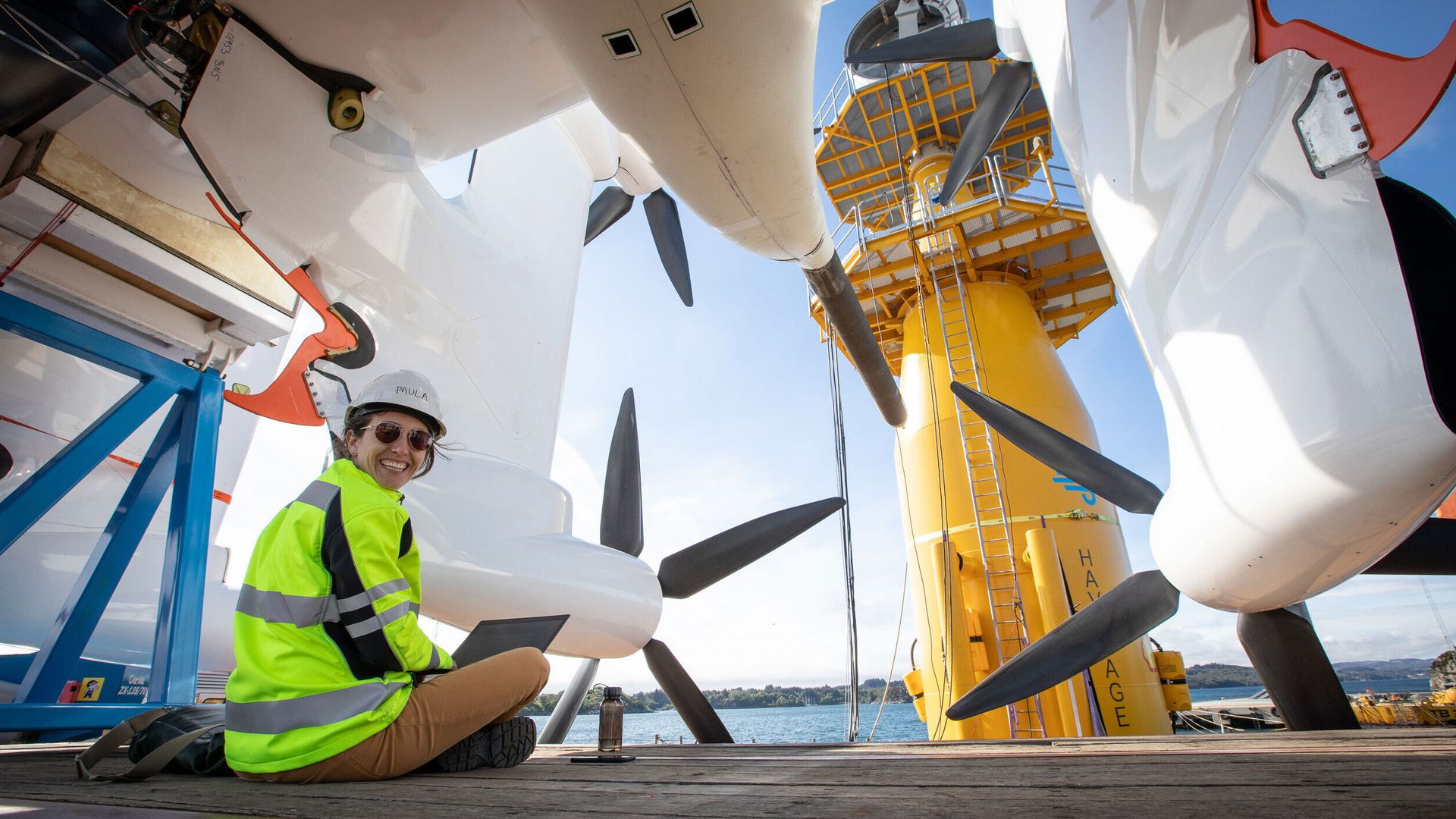 Pulling Power from the Sky: The Story of Makani background