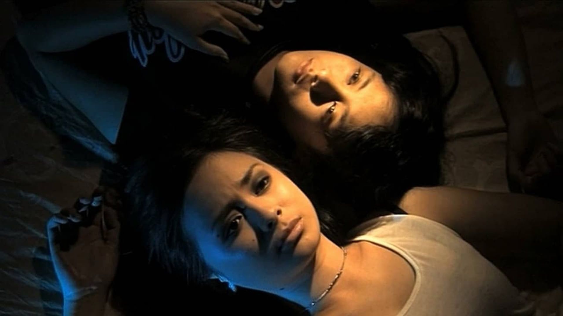 Virgin 2: Bukan Film Porno background