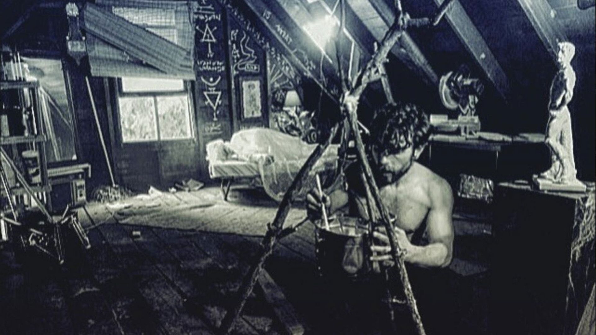 The Puppet in the Pie background