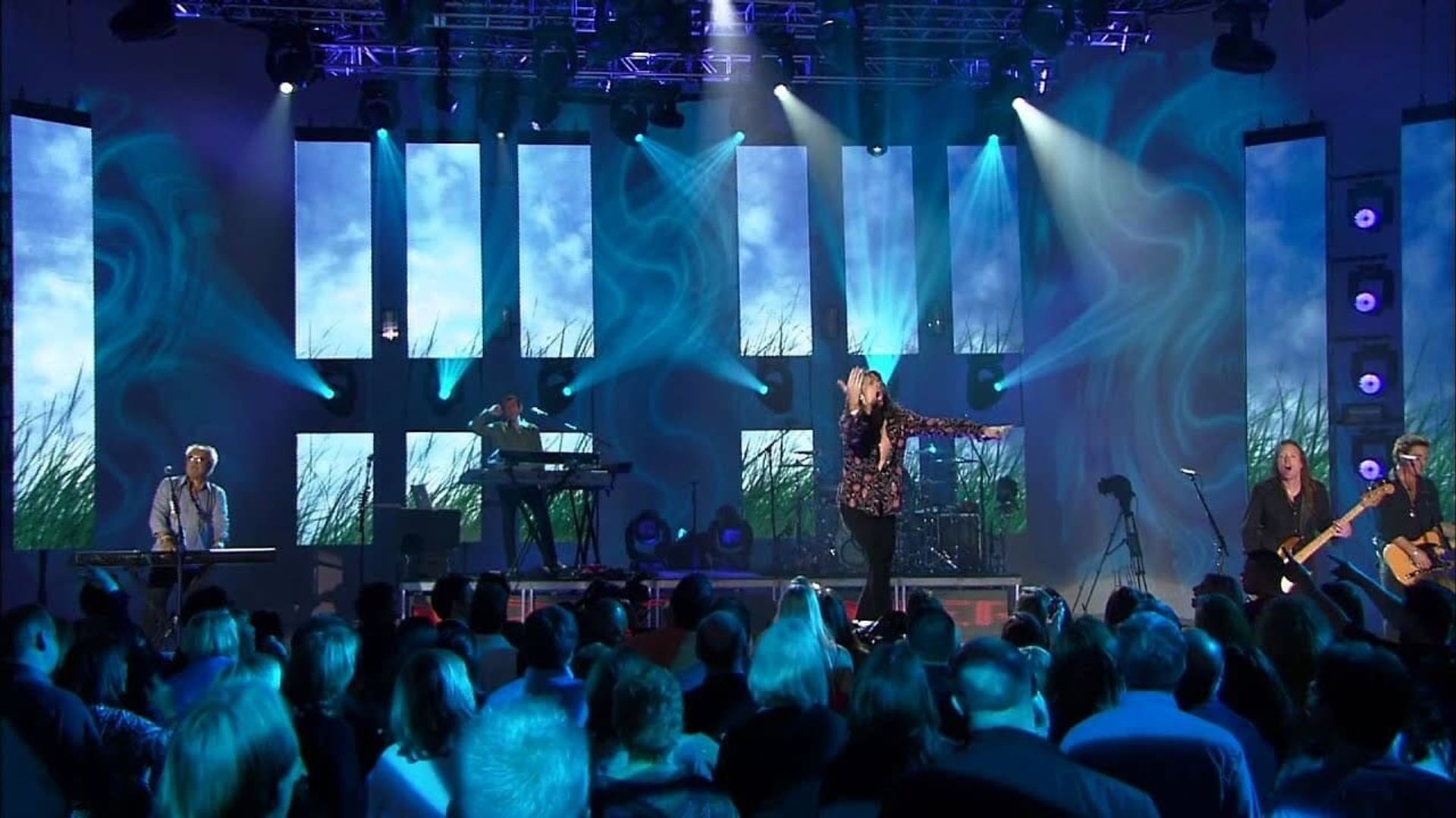 Foreigner: Live background