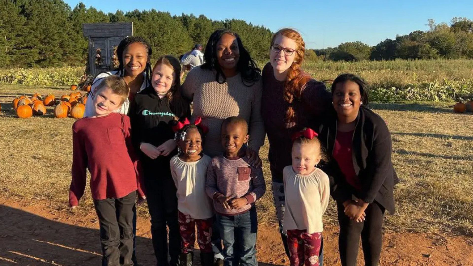 Our 2 Moms background