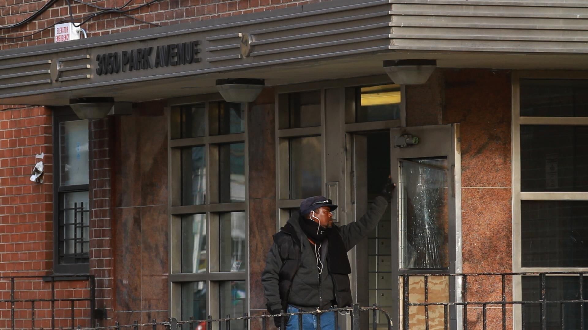 Park Avenue: Money, Power and the American Dream background