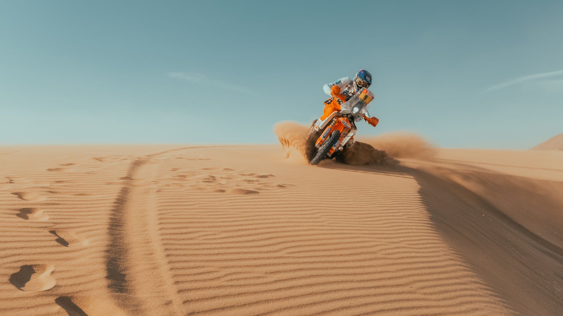 Dakar Chronicles background