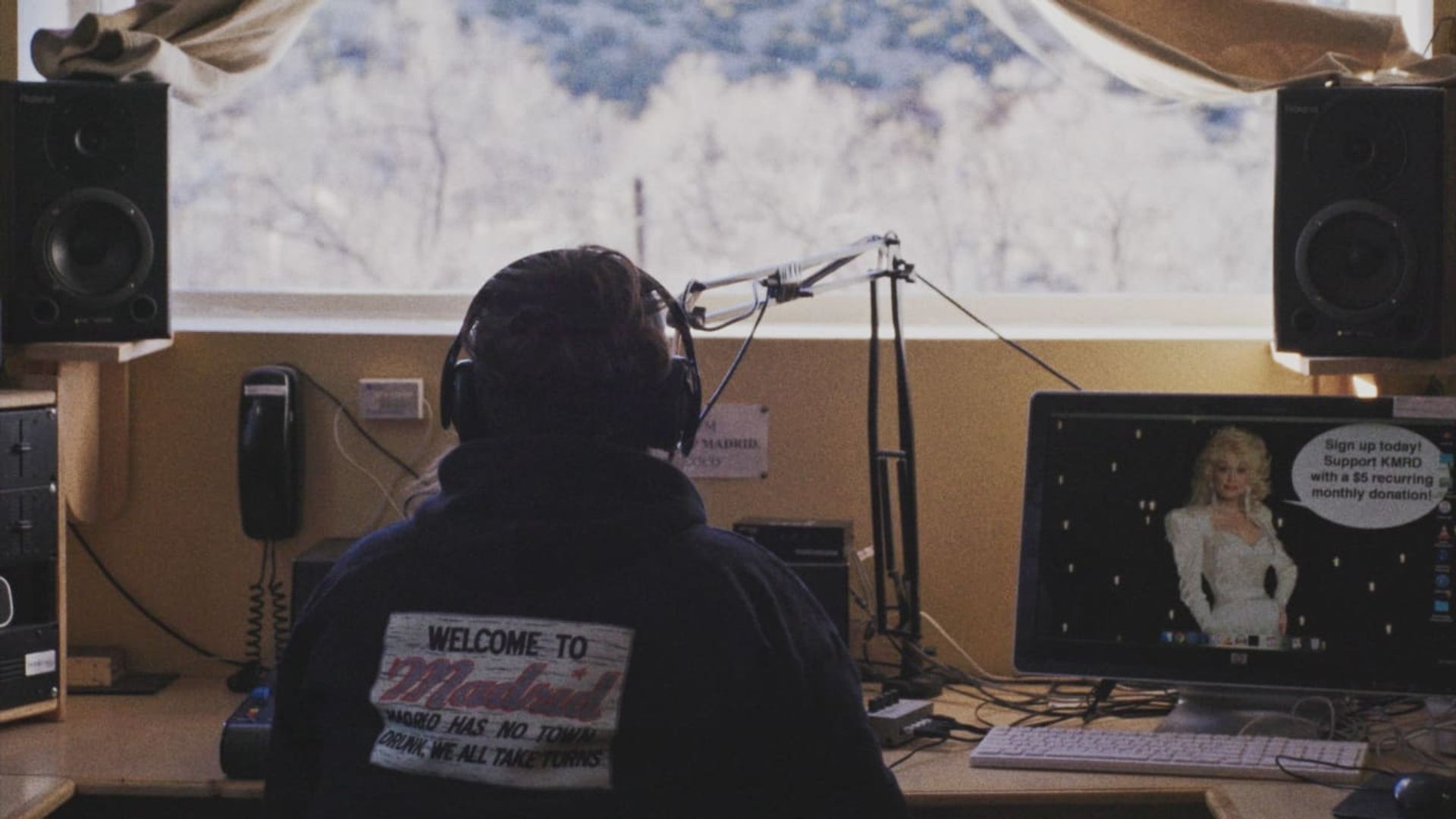 Caiti Blues background