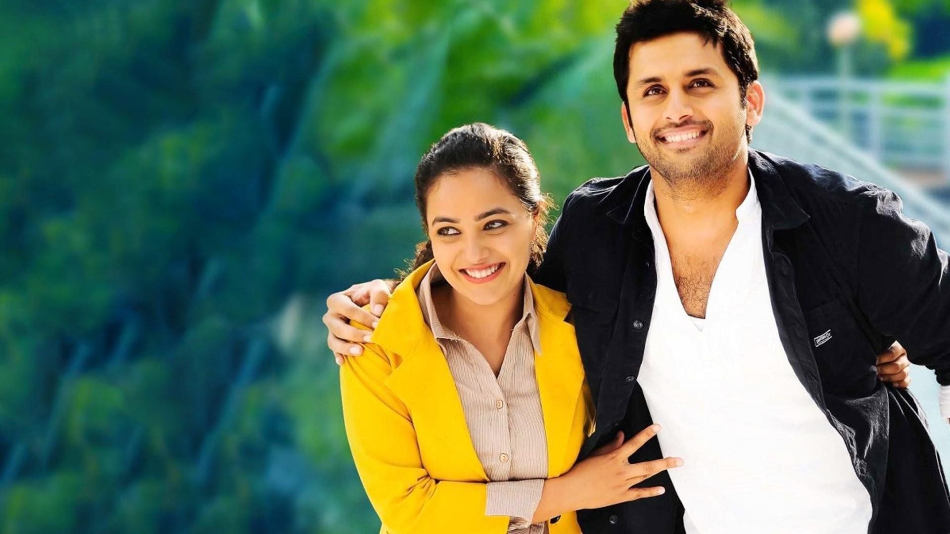 Gunde Jaari Gallanthayyinde background