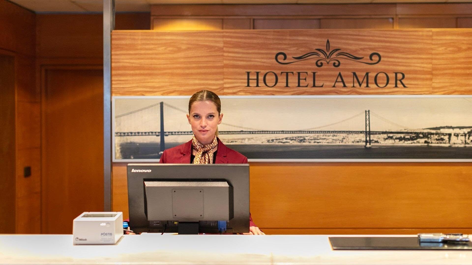 Hotel Amor background