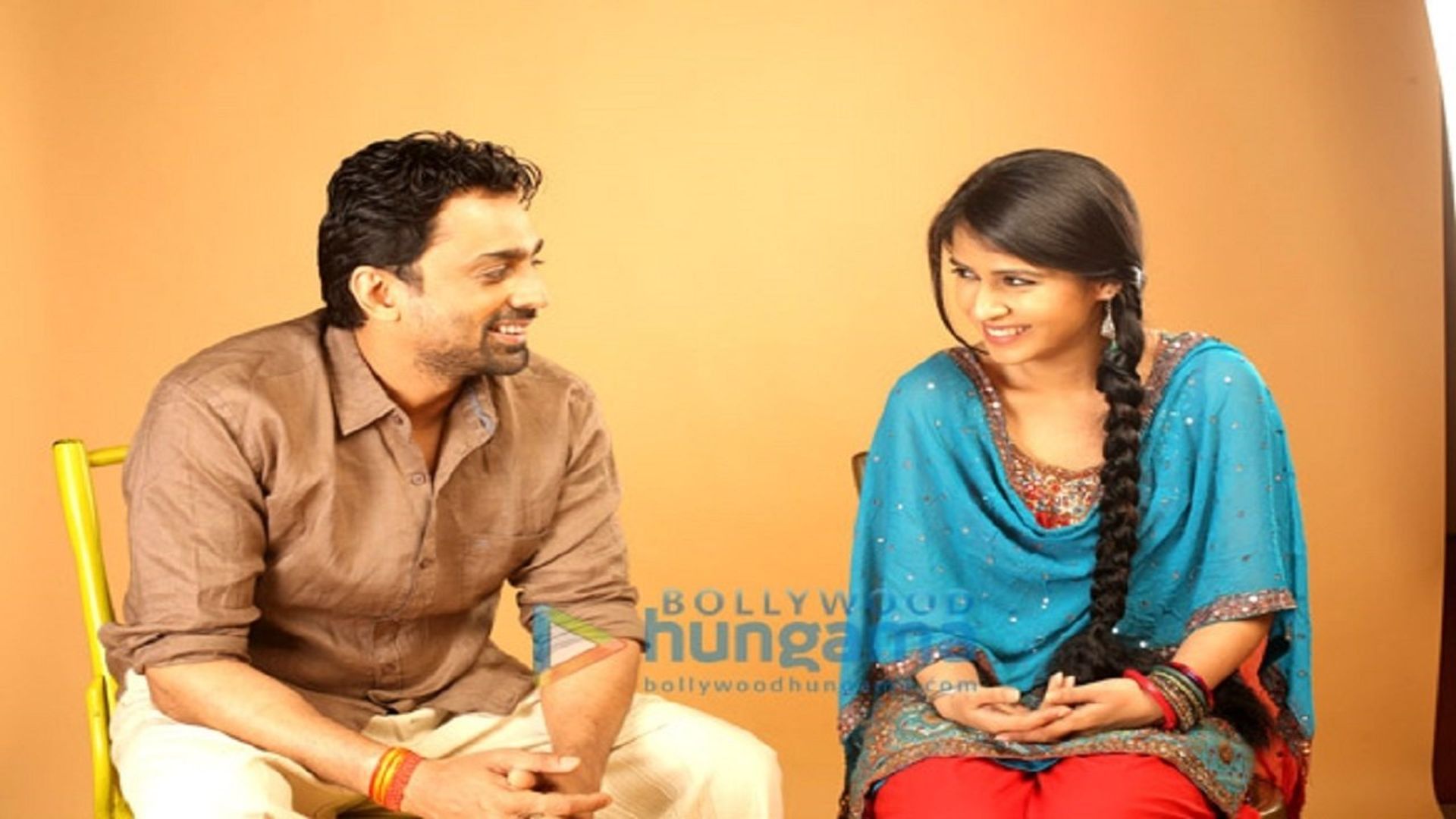 Paranthe Wali Gali background