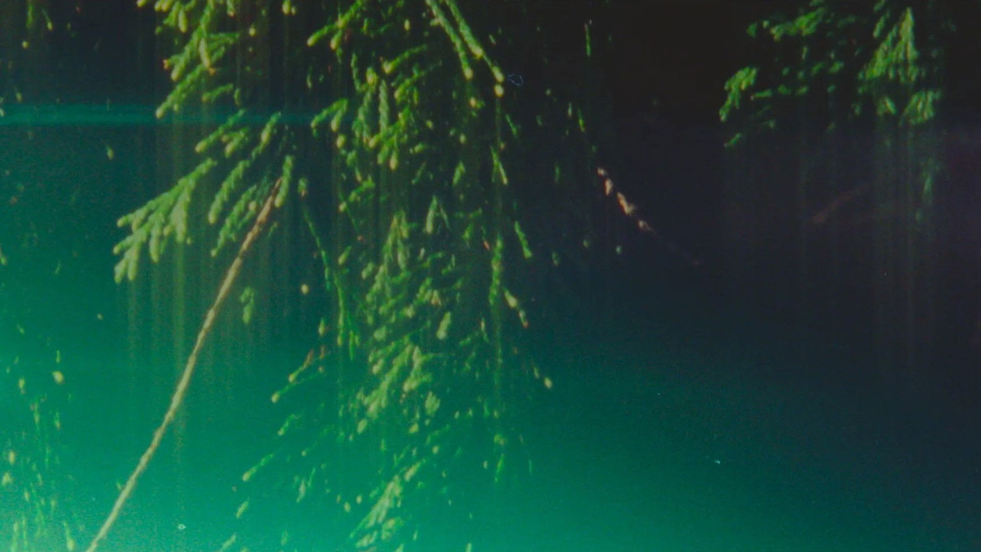 istén:'a background