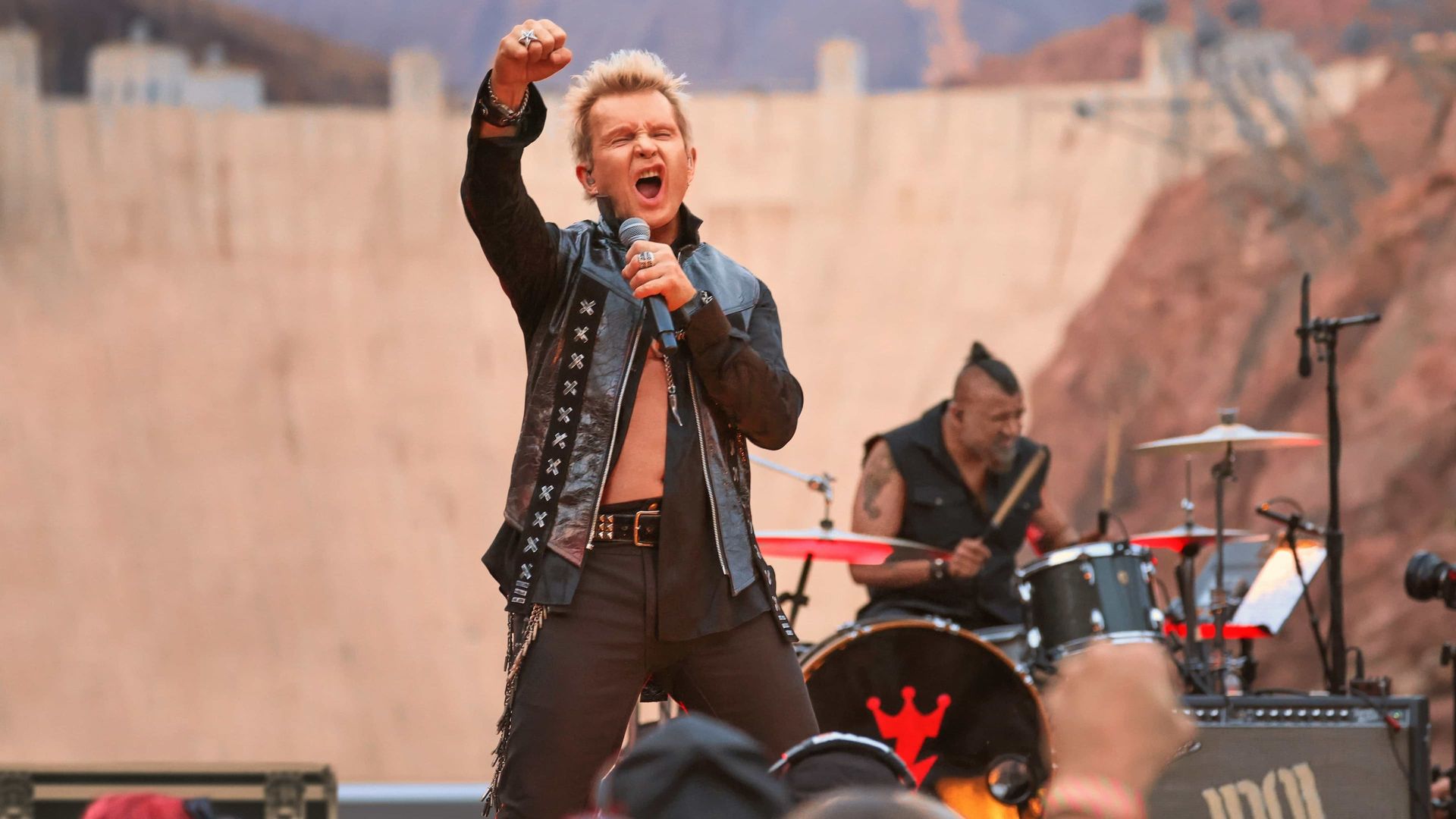 Billy Idol: State Line background