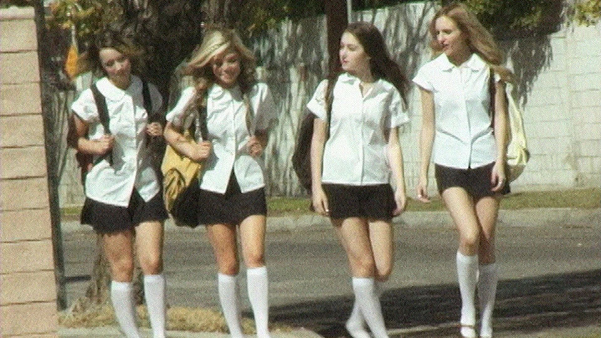 Deadly Punkettes background