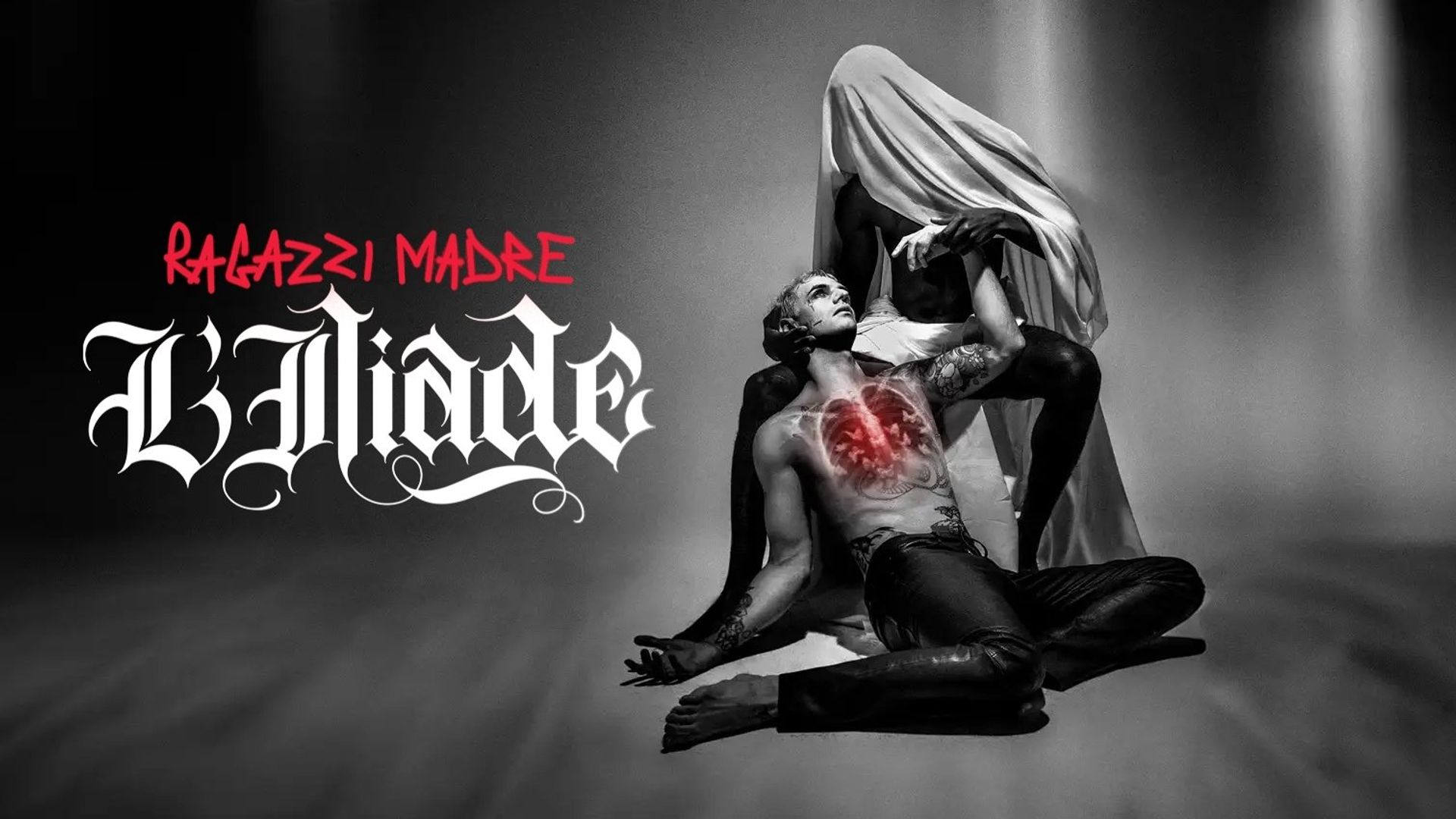 Ragazzi Madre - L'iliade background