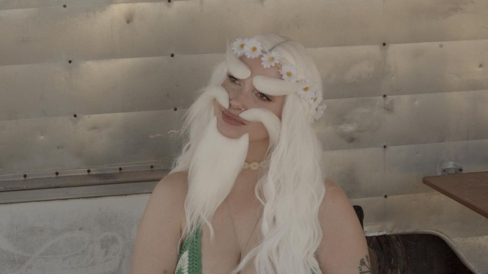 Babezilla vs the Cyber Skanks: Rise of MechaBabezilla background