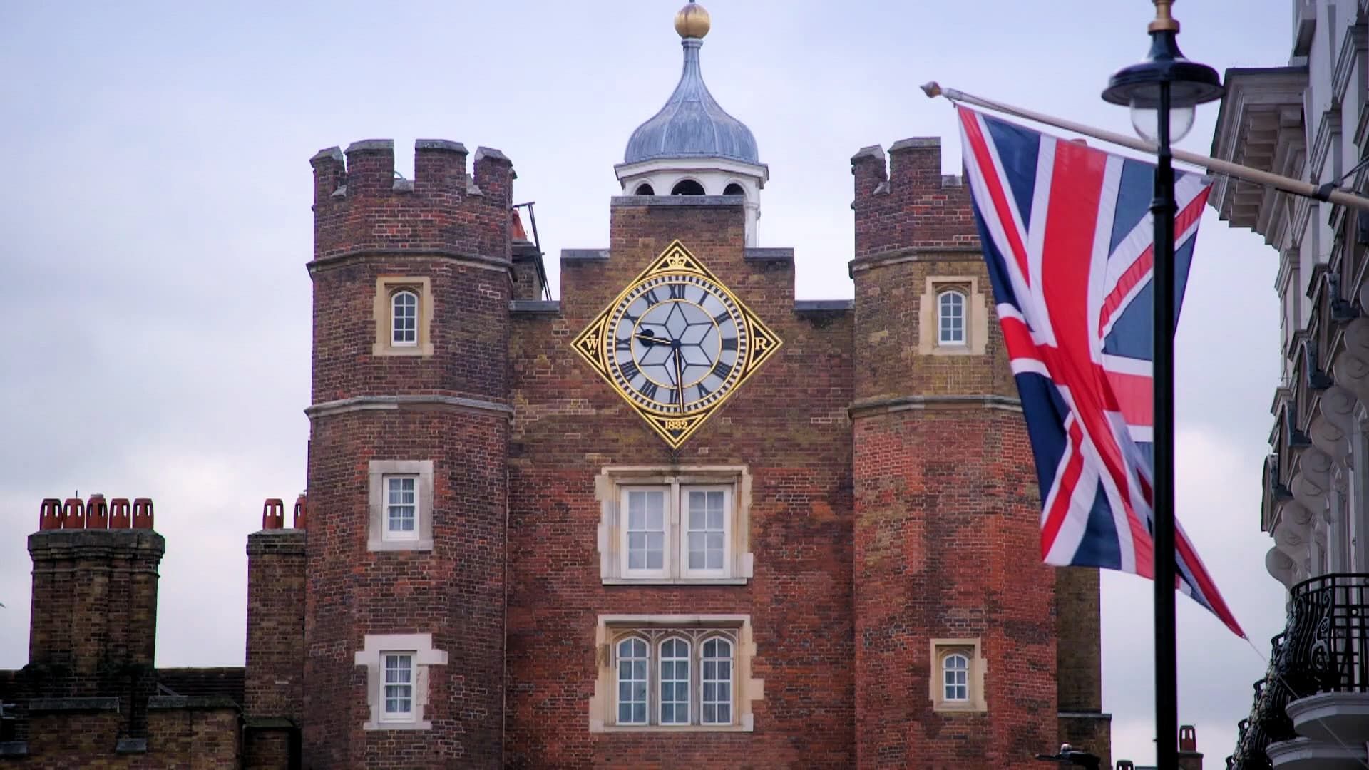 St James's Palace: The Secret Royal Residence background