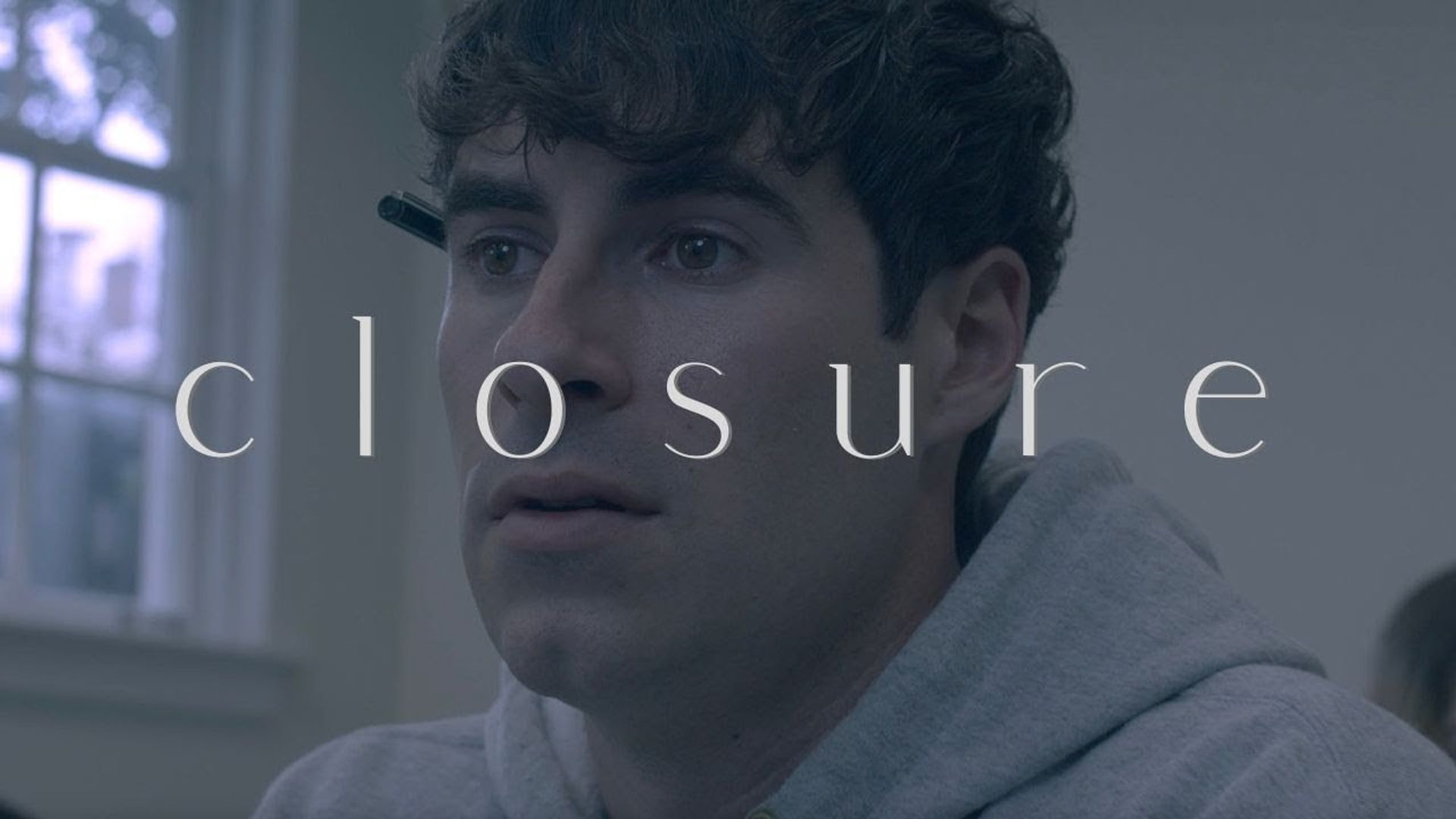 Closure background