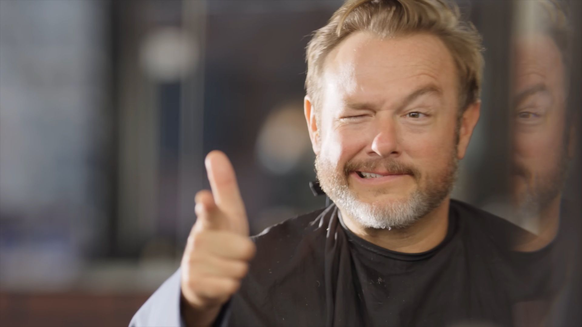 Cliff Cash: The Long Road background