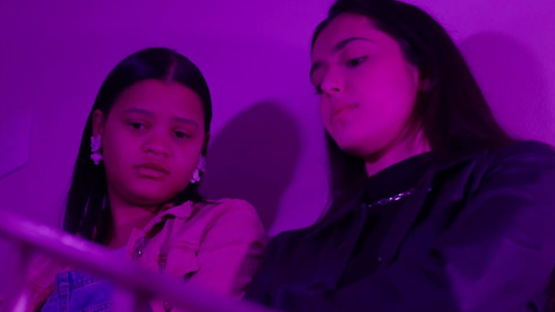 The Perfect Night Doesn't Exist background