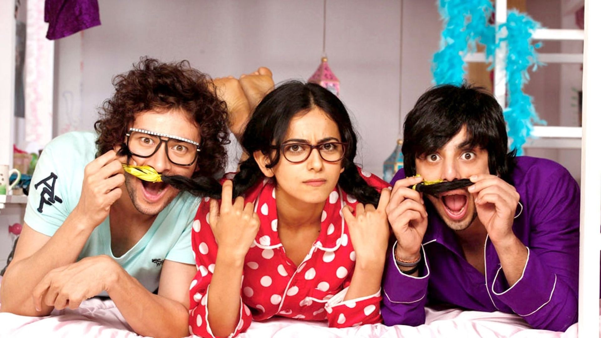 Yaariyan background