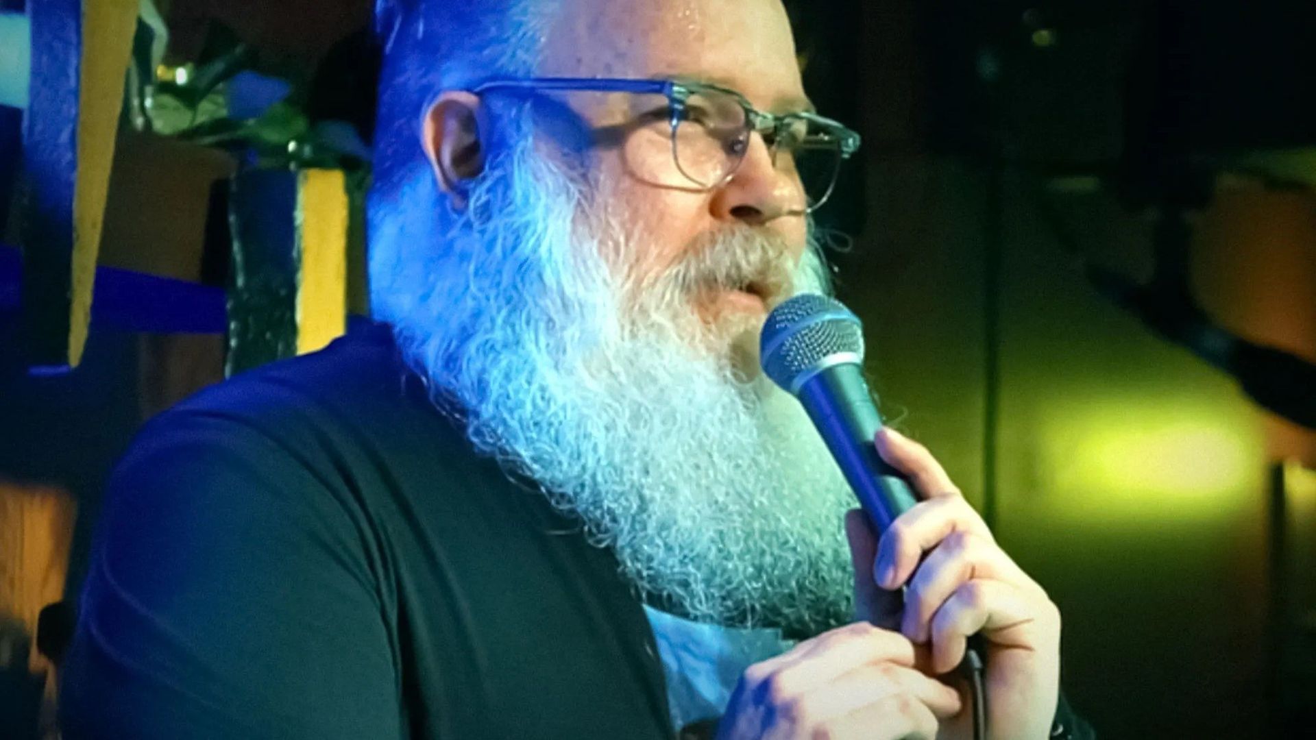Ian Aber: Big Santa background