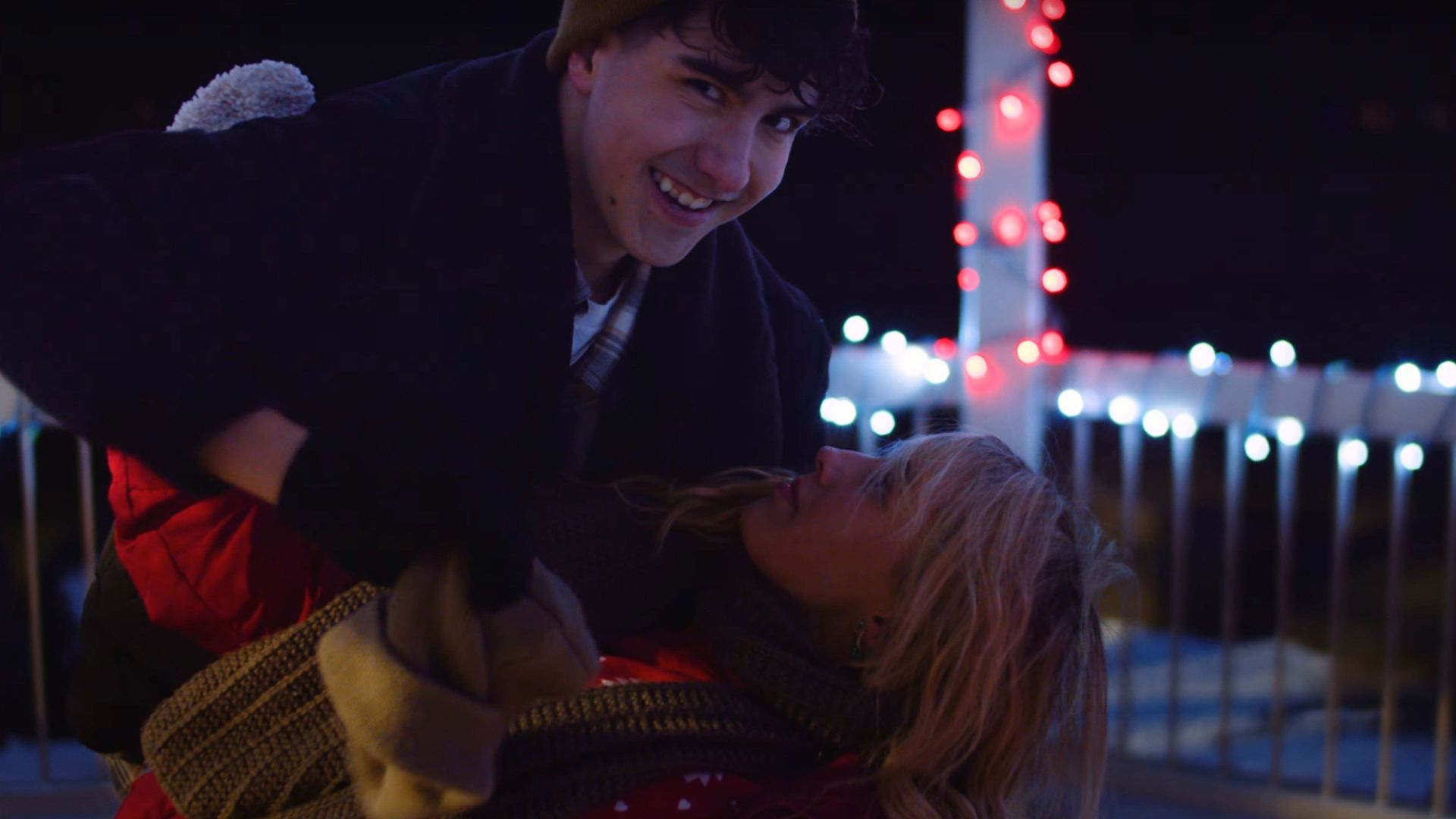 Tis the Season to Be Holly background