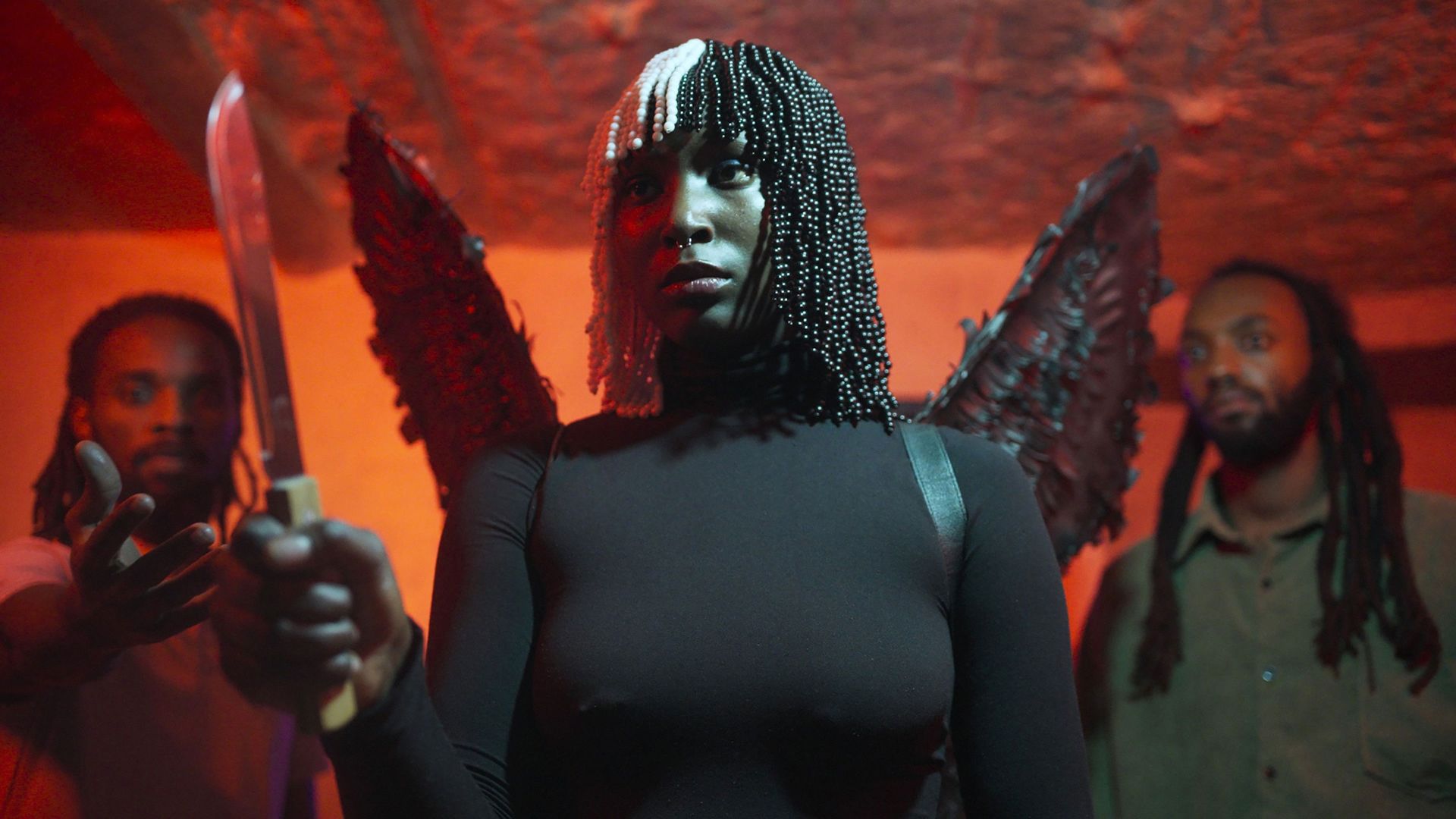 Minimals in a Titanic World background