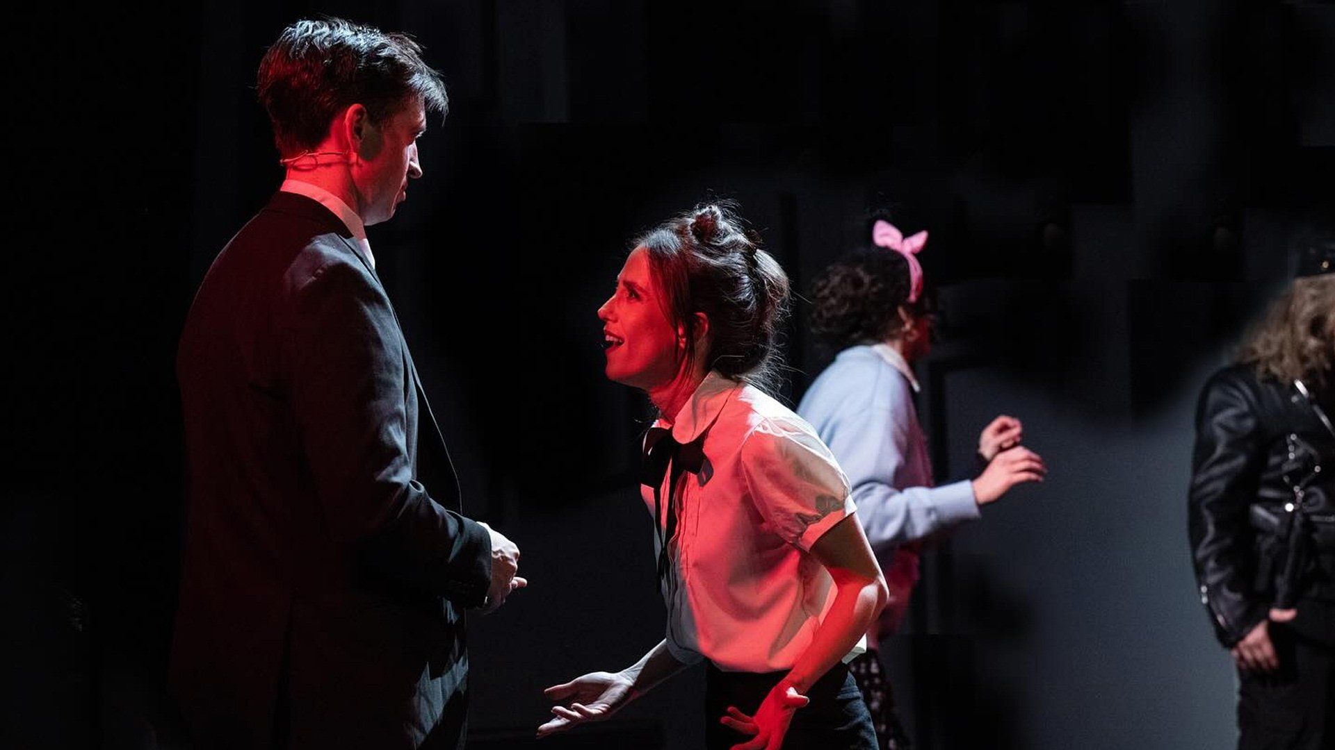 The Guy Who Didn't Like Musicals: Reprised! background