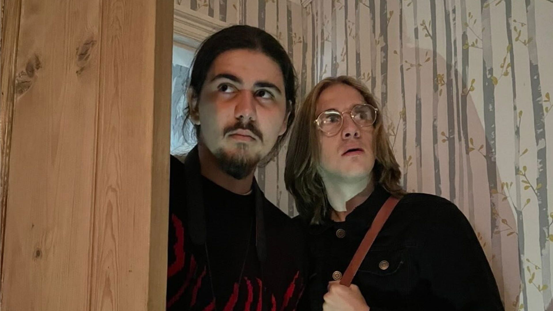 Hunters '25 background