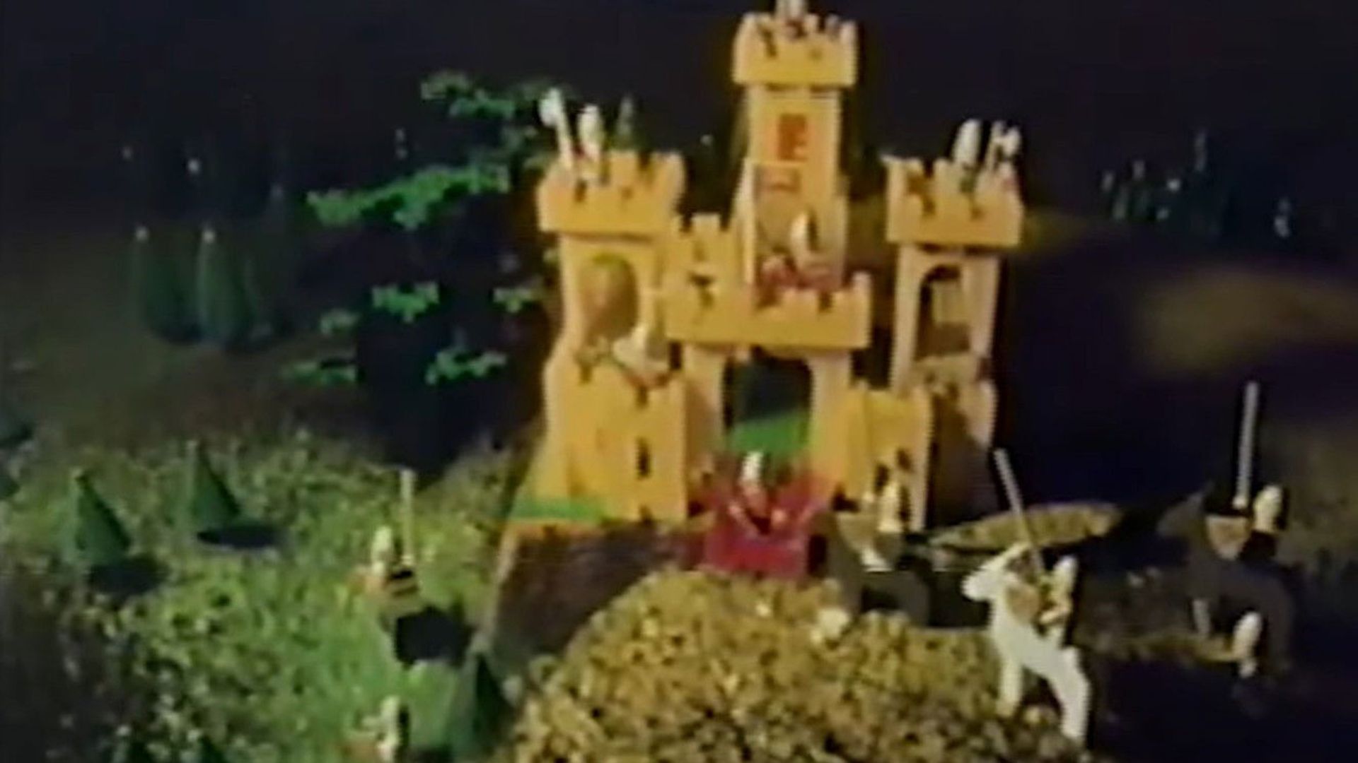 Lego Castle: 1979-1998 background